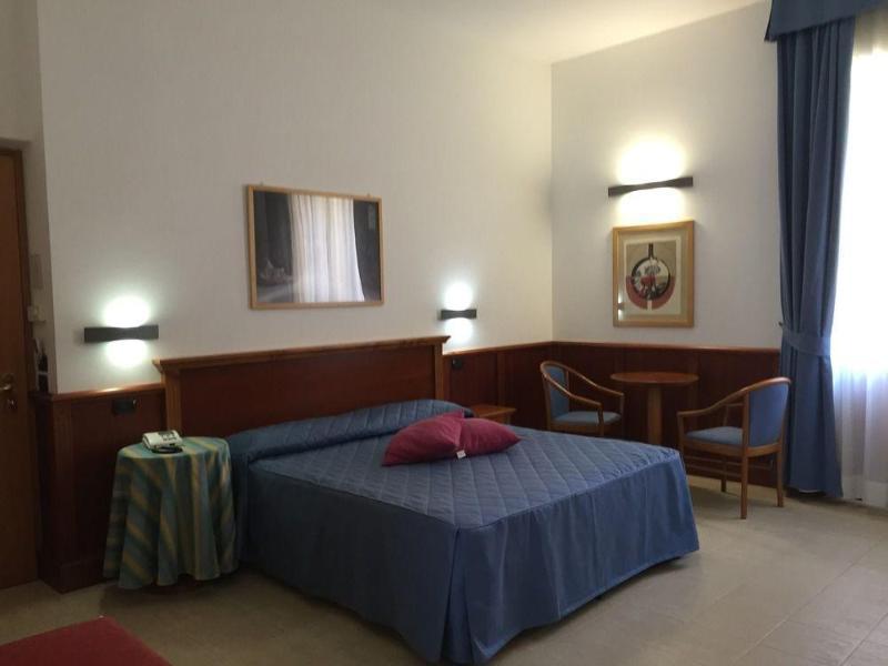 Hotel Duomo Orvieto Esterno foto