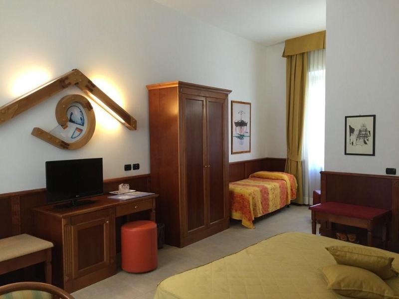 Hotel Duomo Orvieto Esterno foto