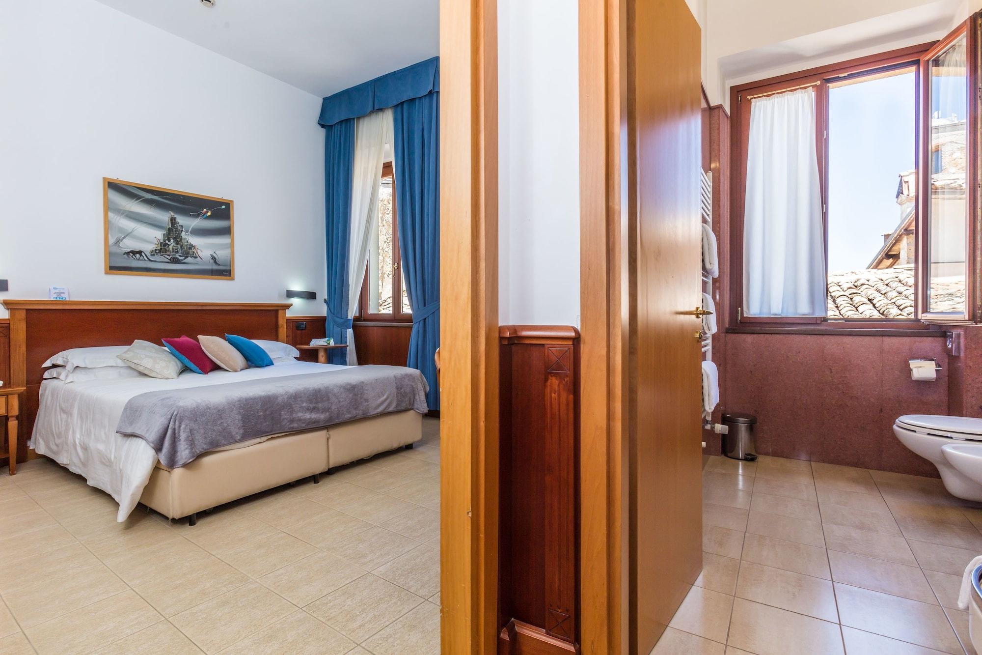 Hotel Duomo Orvieto Esterno foto