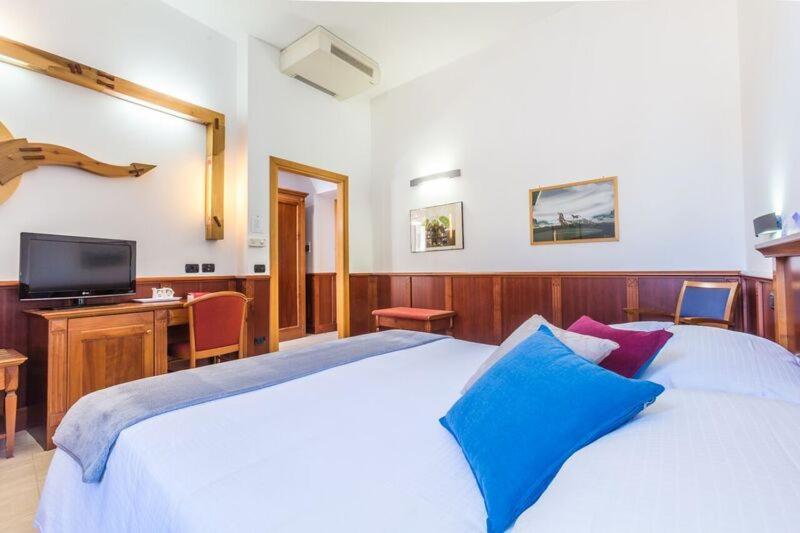 Hotel Duomo Orvieto Esterno foto