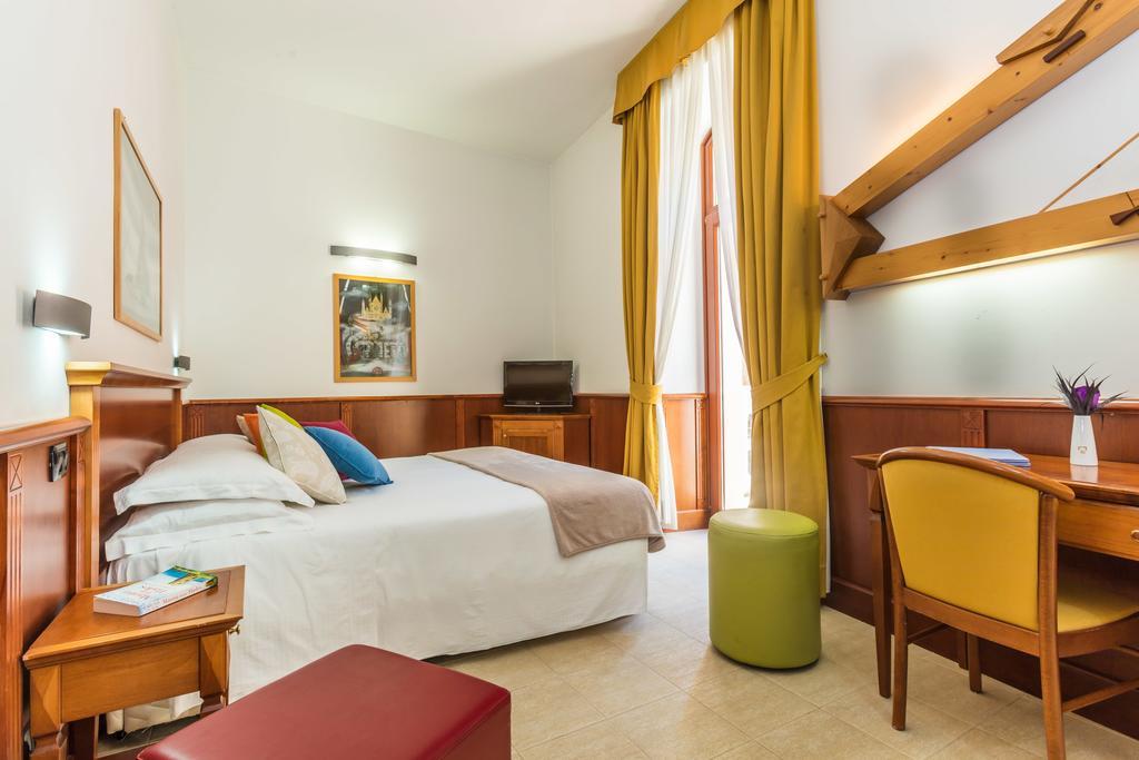 Hotel Duomo Orvieto Esterno foto