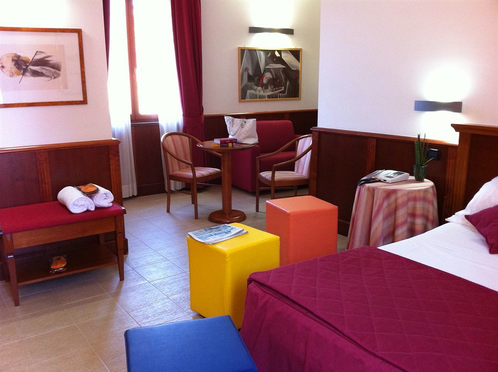 Hotel Duomo Orvieto Esterno foto